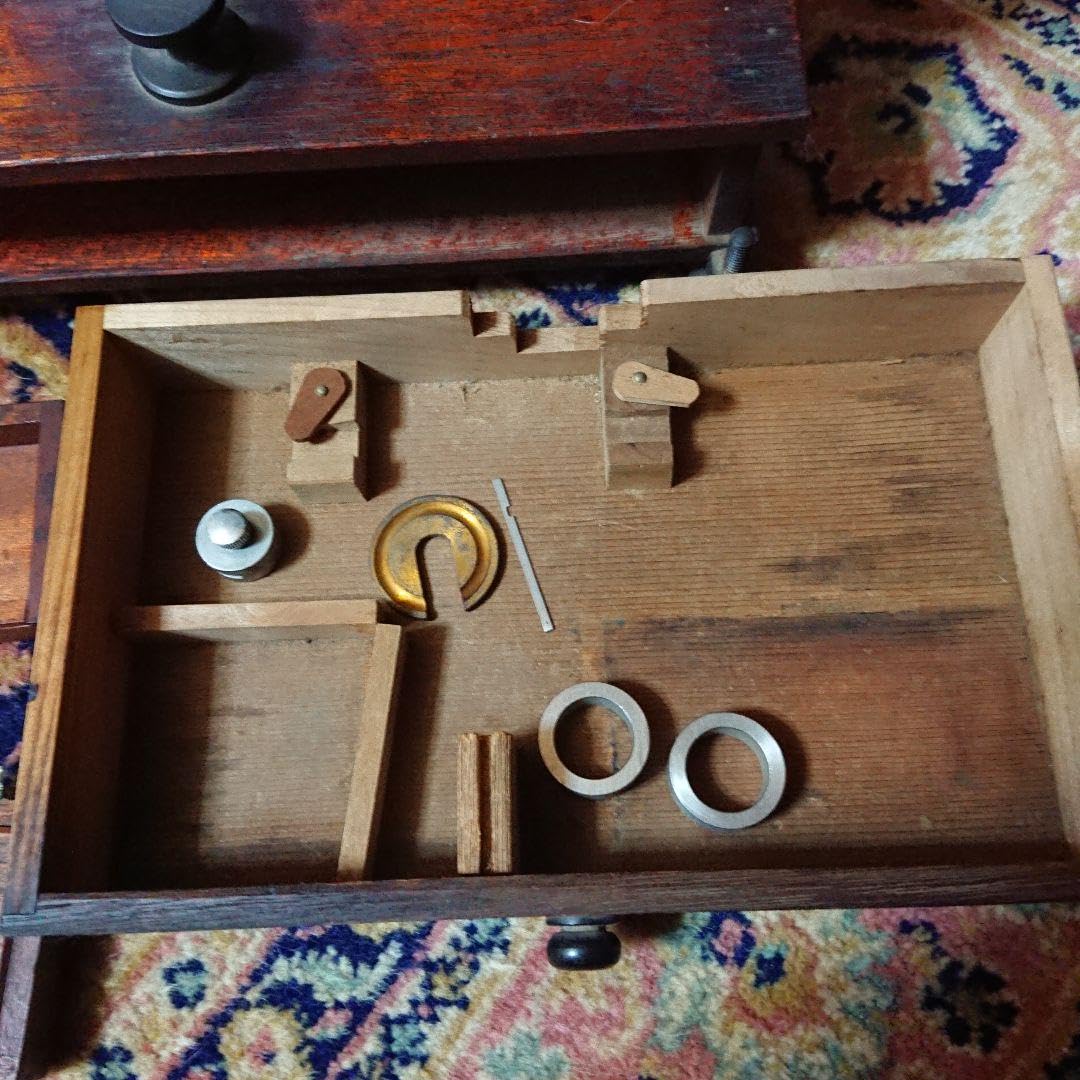 昭和のレトロ品　アンティーク 調剤天秤秤 精密天秤 調剤天秤 白井度量衡器製作所 大正昭和 置物 レトロ